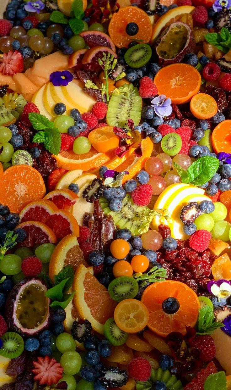 Homestead Harvest: Orchard's Best Fruit Mix